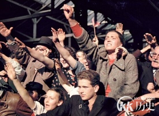 一战后德国经济困境 纳粹煽动民情夺权