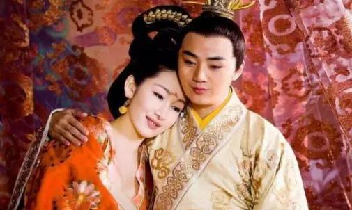 袁齐妫用金钱试探皇帝丈夫的心意，最后郁郁而终