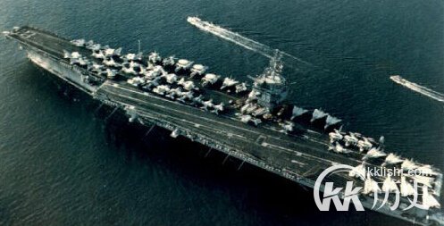 中国军官亲历美航母 起降体验逮捕着舰
