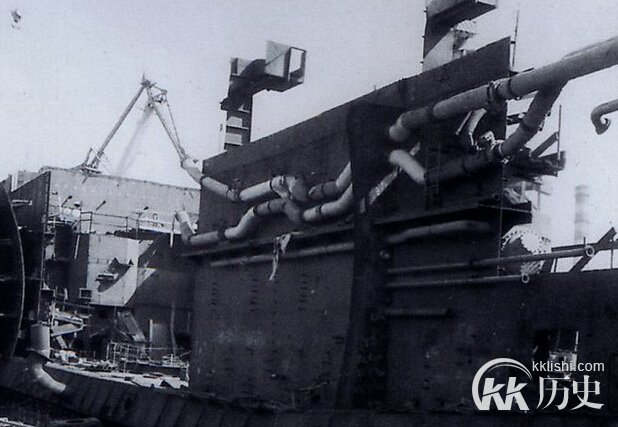 中国军官亲历美航母 起降体验逮捕着舰
