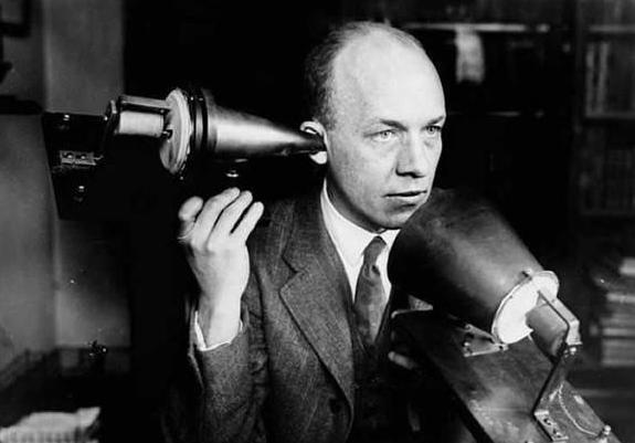 晚清第一个使用电话的人是谁