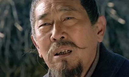 张青的职业与曹正有相似之处，但其排名为何却是很低