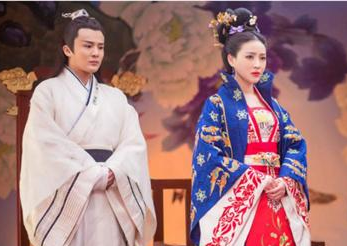 刘娥，宋朝第一个临朝称制的皇后，身穿龙袍却不称帝