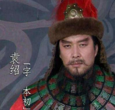 官渡之战中袁绍为何会败给曹操 他输的到底冤不冤呢