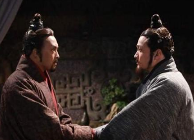 李斯在秦国统一前和统一后分别有哪些功劳