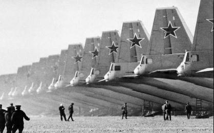 鼎盛时期的苏联有多强大 整个欧洲都在他前面颤抖