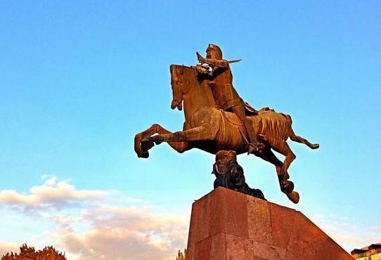 马超后裔逃亡异国，娶异国公主，并建立了一个强大的王朝