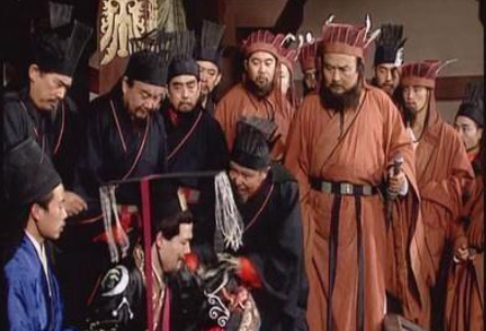 曹丕受禅登基后，为何汉朝老臣们不转投刘备的蜀汉