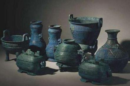 曾伯克父青铜组器是中国的吗