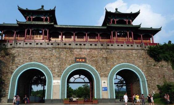 张公谨有什么战功吗