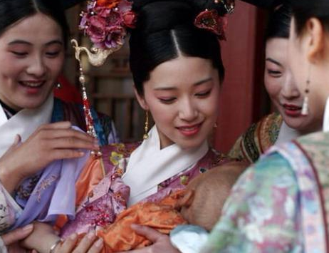 慈安太后没有一儿半女为何能压制慈禧30年 知道正妻和小妾的关系吗