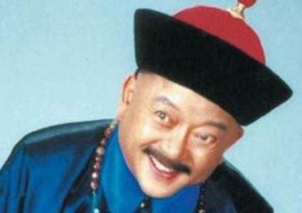 刘墉穿反衣服和珅为何会损失十万两 刘墉到底做了什么事情