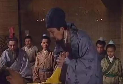 历史上的诸葛亮到底是什么样的  诸葛亮是忠于汉室还是忠于刘备