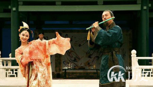 李隆基和杨玉环是何关系？是公爹与儿媳还是夫与妻？