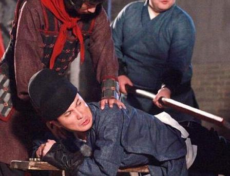 古代的杖刑到底是什么样的 真的是电视剧演的那样吗