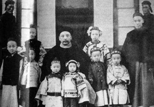 她连生四女主动为丈夫纳妾，最后丈夫却赶走四个小妾