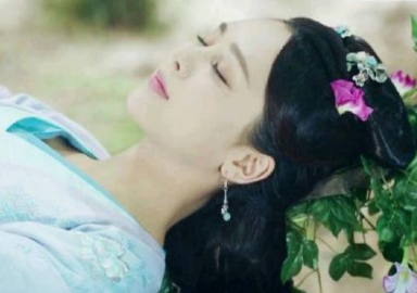 荣妃马佳氏：为康熙生下第一子，也是为他生育最多孩子的妃子