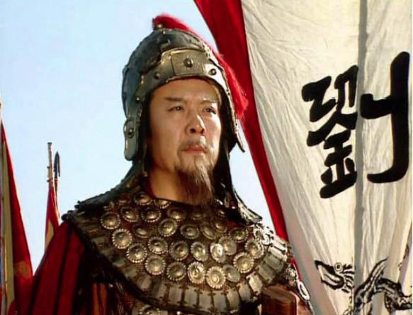 刘备去世后各地叛乱，诸葛亮等了两年才出手