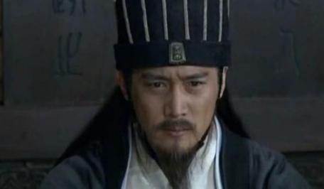 诸葛亮明明知道国力不行 为何还要连年征战魏国呢