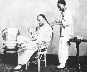 清朝时期的人多久洗一次头发呢 简直想都不敢想