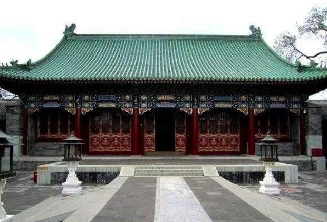 乾隆皇帝最小的儿子，为何不要皇位只要和珅豪宅