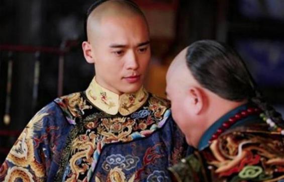 李煦的一生为康熙效命，备极荣华