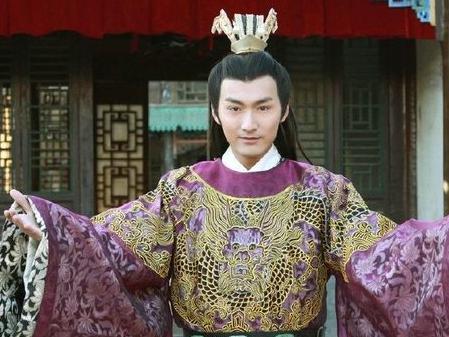 他是历史上最可怜皇帝 等了20多年的皇位只做了20多天