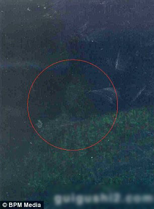 英国女子家中闹鬼