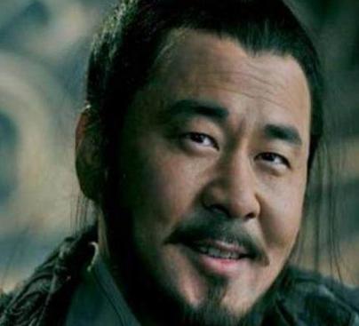 十八路诸侯联合起来讨伐董卓 十八路人马中谁的官职更大呢