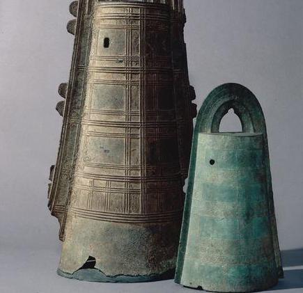 弥生人：指弥生文化时代，又叫弥生时代的日本列岛的居民