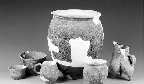 五大考古新发现 四神图漆棺惊艳出土