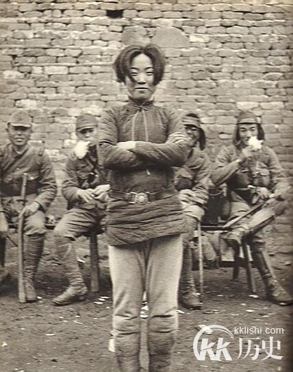 红军唯一女将领:陈赓许世友曾是她部属