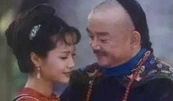 和珅自尽后，他的小妾们是什么结局