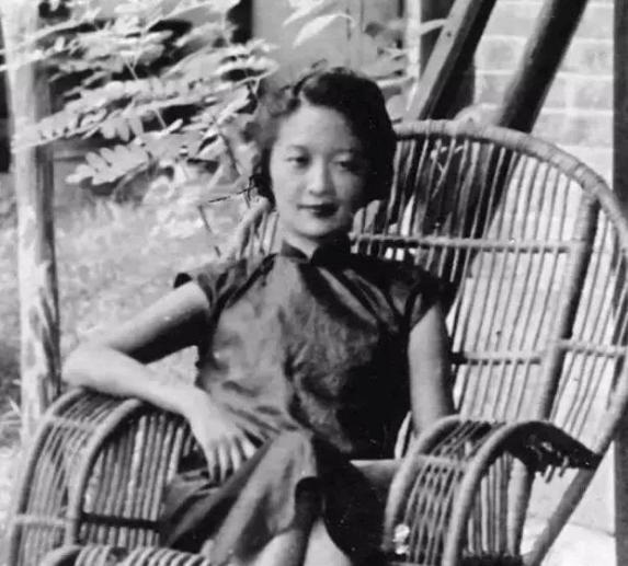 卞之琳曾苦追张充和十年，她嫁外国人一生无子无女