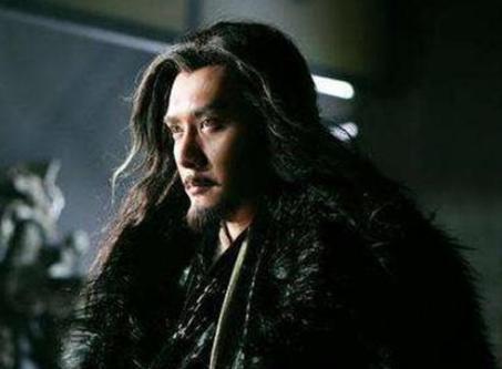 项羽自尽后,刘邦使出一招流氓手段羞辱他