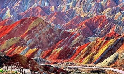 历史上著名的河西四郡：酒泉郡、武威郡、张掖郡、敦煌郡