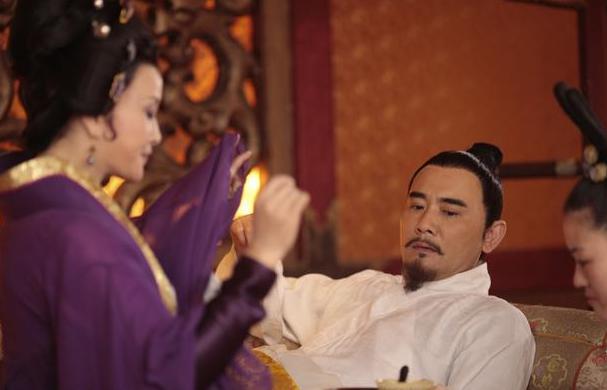 辅政大臣裴炎为武则天的女皇梦铺路,为何还被她问斩?