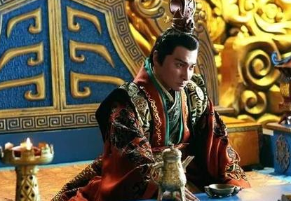 刘备巅峰的势力有多大 和曹操孙权差距有多大