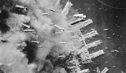 东京大轰炸美国刻意避开皇宫 四分之一的地区被夷为平地