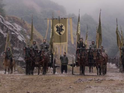 屈景昭三族指的是什么