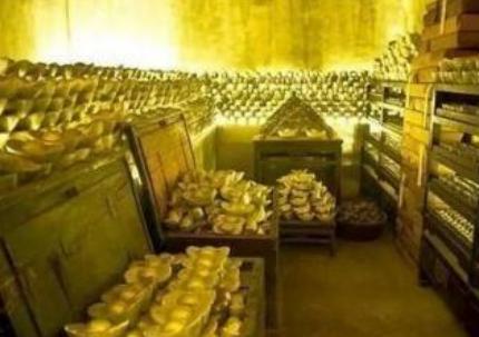 清朝王爷天天锦衣玉食吃喝玩乐 他们的俸禄有多少呢