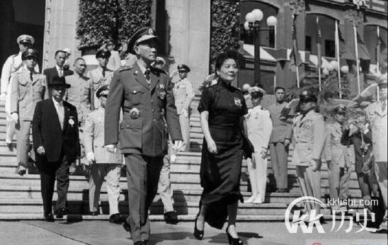 宋美龄经营婚姻秘诀：出轨被抓包蒋介石没与她离婚