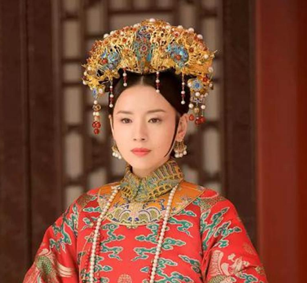 她是乾隆第一个女人，最后什么结局