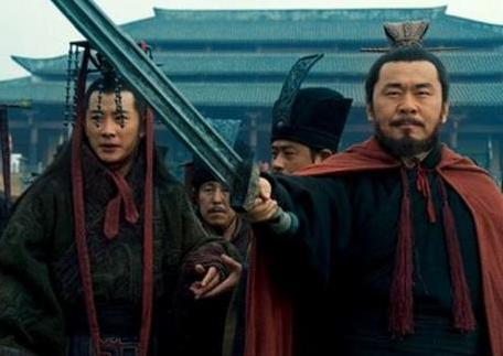 一代枭雄曹操40岁以后,为何再也不敢去见汉献帝?