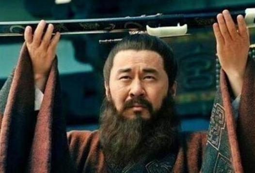 一代枭雄曹操40岁以后,为何再也不敢去见汉献帝?