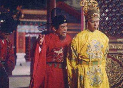 明朝的皇帝整天不务正业 为何还能延续200多年之久呢