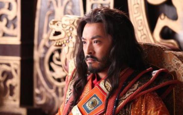 大臣醉酒后睡了妃子，不得已造反最后还成功了