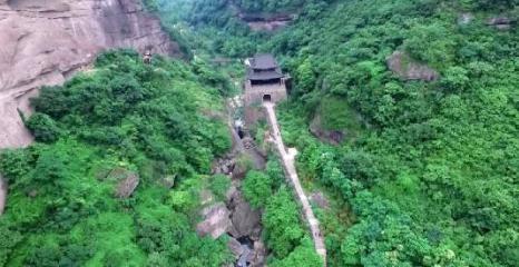 为何邓艾两千人半年取蜀成功，刘备却打了三年