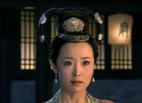 苏显儿和小清，李元芳更爱谁呢