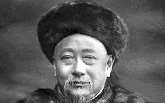 在中国谁是第一个接触电话的人